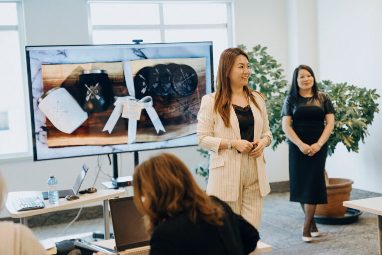 My Real Estate Agent’s Secret Weapon: Gifts That Touch Clients’ Hearts! – Grind & Graft