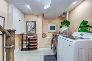 image 1600x1067 37 1