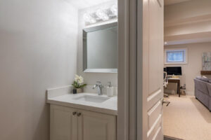 image 1600x1068 35 1