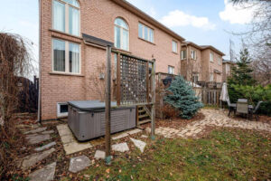 image 1600x1068 39 1